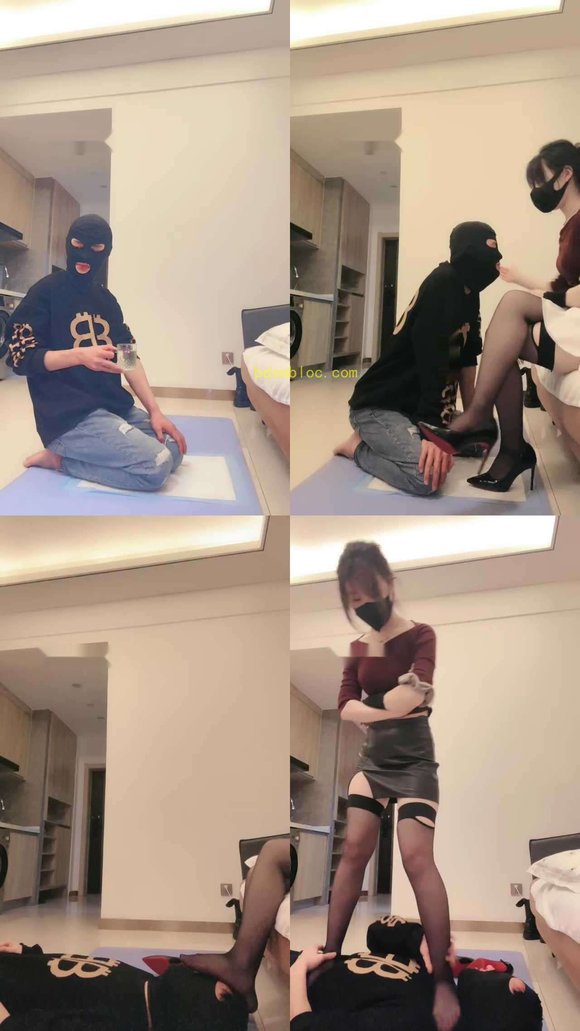 【不期而遇】闻舔黑丝脚/踩踏/强制圣水虐小白狗
