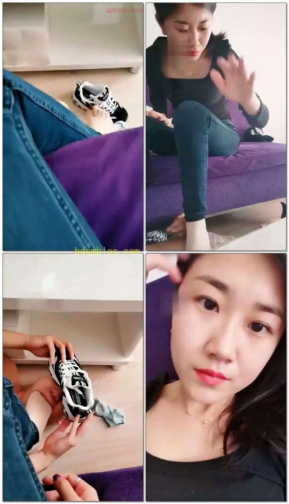 【久儿女王】御姐风运动鞋臭棉袜虐狗