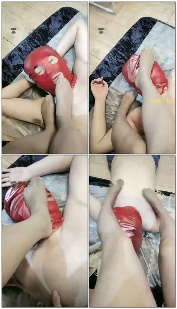 【本味丝主】新奴吻脚