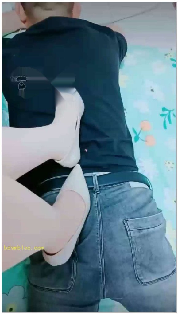 【LLS丽主】高跟踩狗