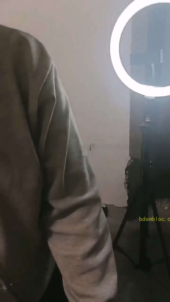 【奶味小仙女】剧情你的老师是女王