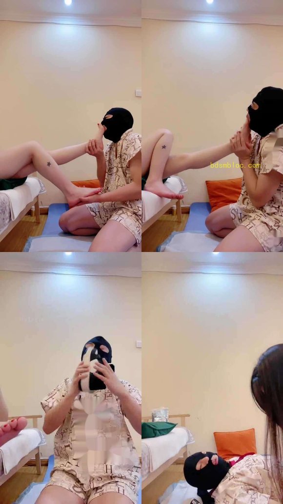 【不期而遇】清理脏鞋底/裸足狂舔/闻香水发骚