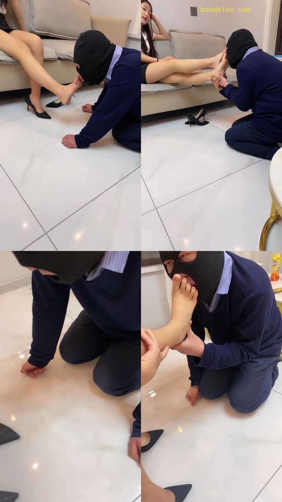 【言言】舔素人小姐姐的裸足