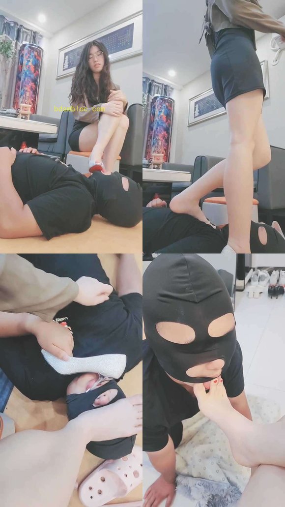 【嘉妮】御姐高跟臭脚捂脸羞辱