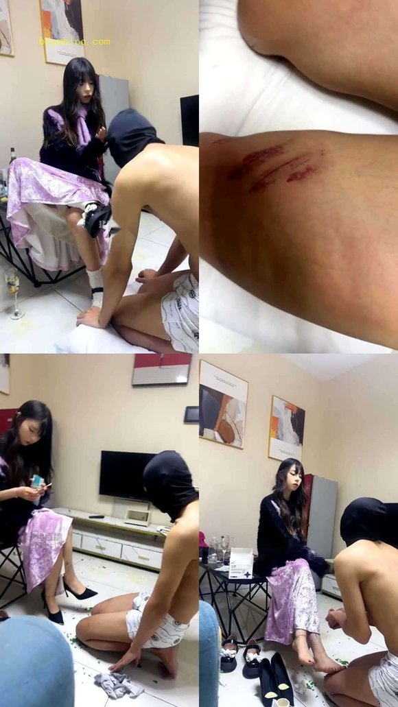 【未知女主】可爱小主超反差玩刑奴 暴虐赏赐舔鞋舔脚