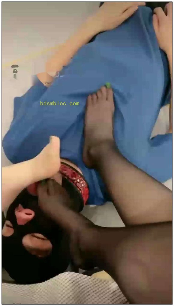【萱萱S女帝】双S调教狗