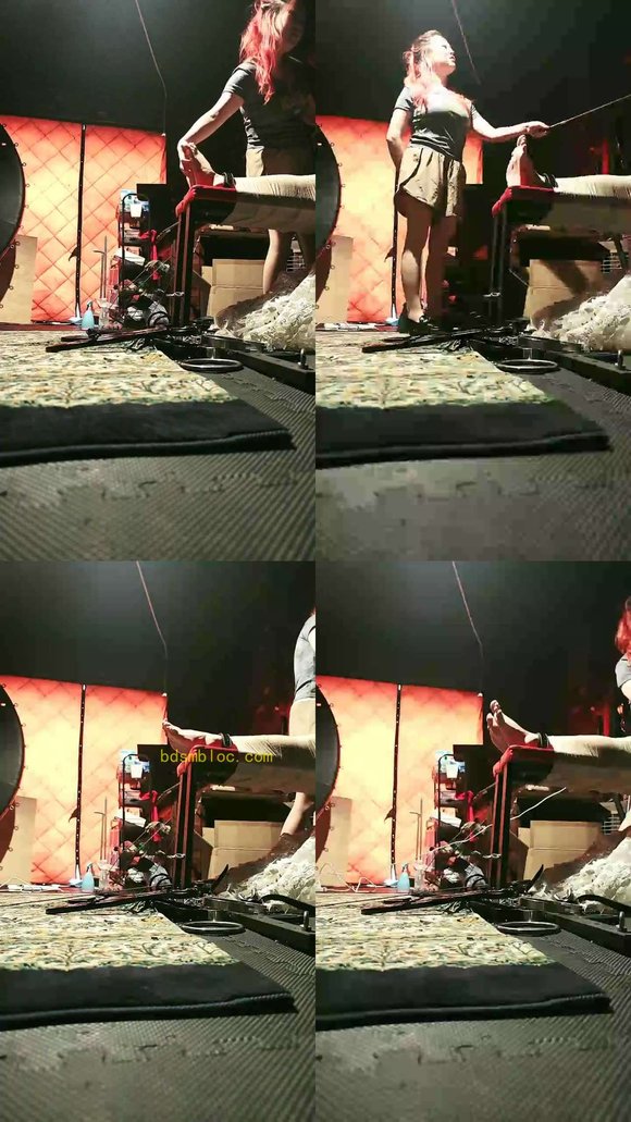 【月神】捆绑鞭打挠痒
