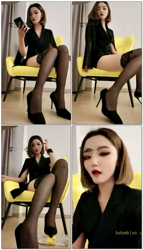 【夏馨S】红绿灯炸，往脚下爬