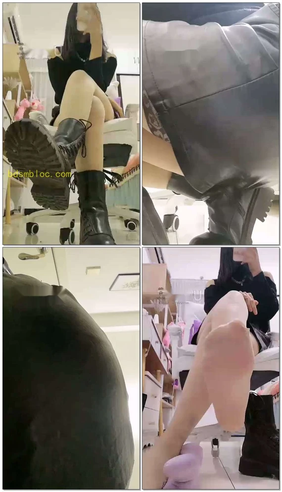 【露可】第一视角红绿灯短靴+肉丝胯下窒息