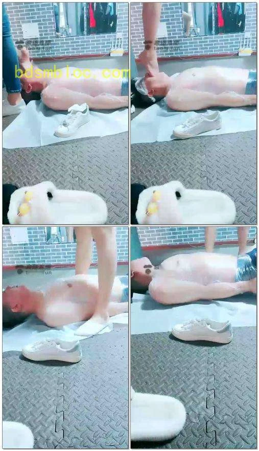 【冷大人】重度深喉踩踏耳光