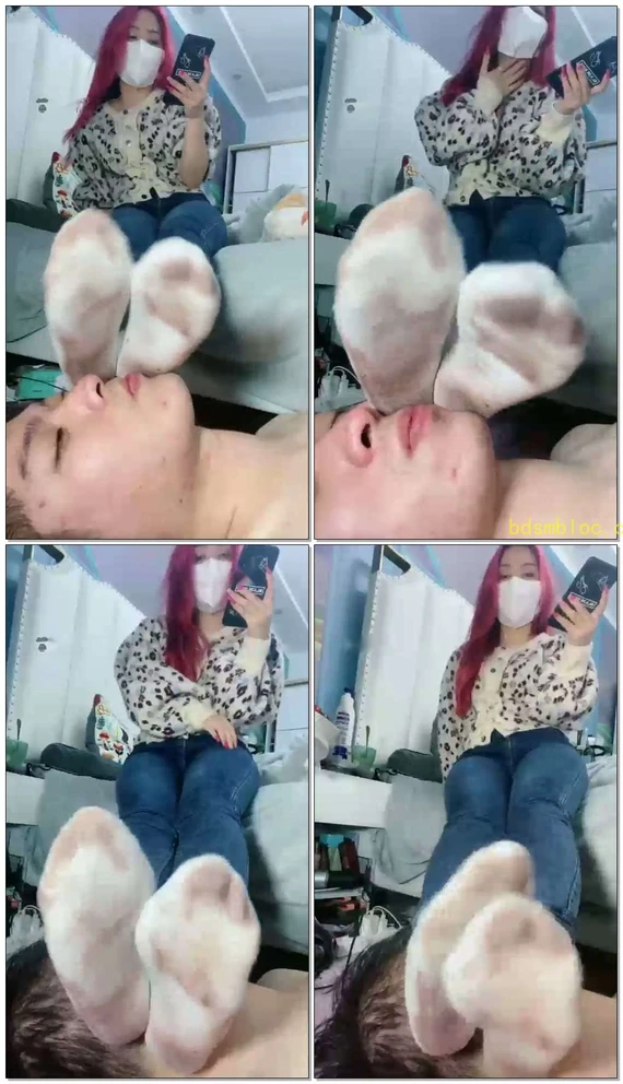 【猫熙S】超脏白棉袜踩脸强制闻